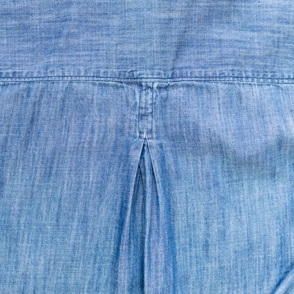 Loft Soft Denim Button Down Size Small - image 8